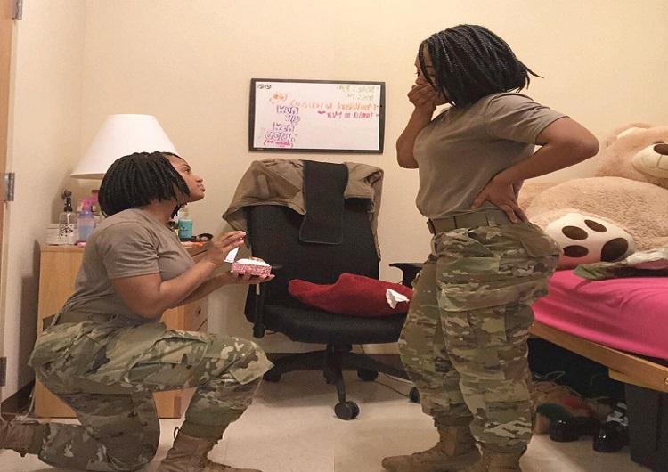 An American soldier ready to marry herself [Photo]