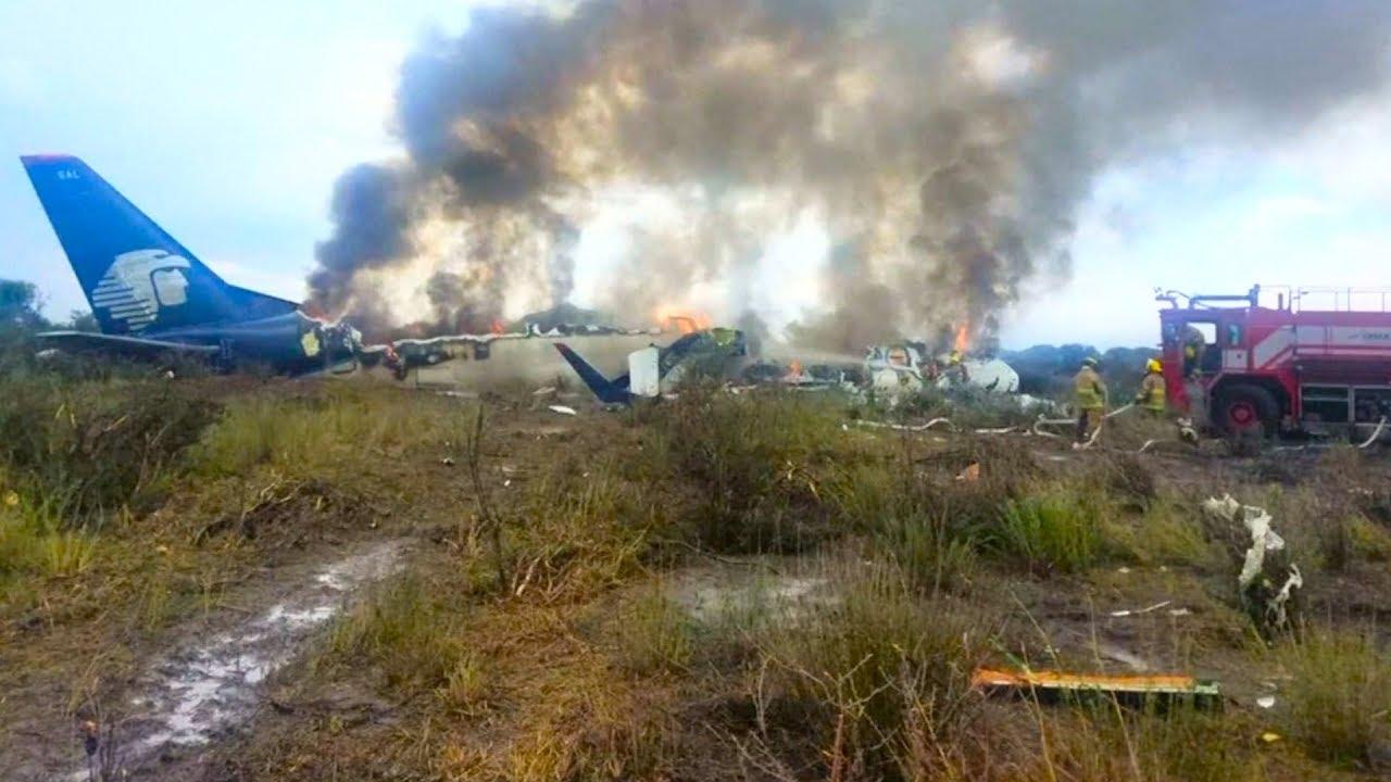 Mexico: A hundred passengers survive a crash on takeoff