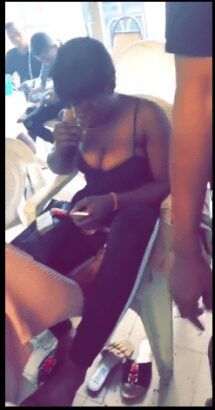 Lady takes drugs, exposes her "oranges" for iPhone X
