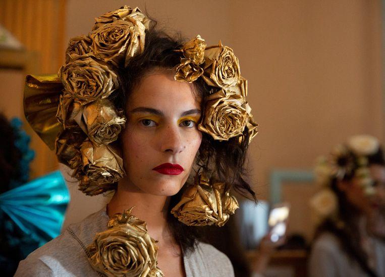 Rodarte impresses the catwalk with beautiful flower crowns [Photos]