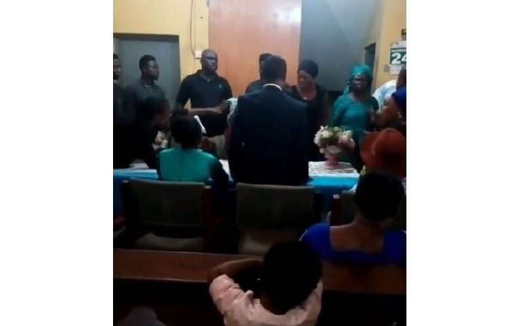 Bride refuses to kiss her fiance during their court wedding [Video]