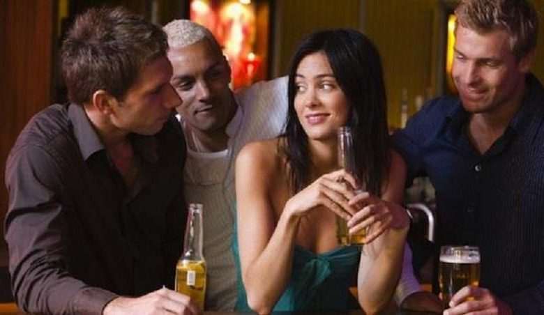 Study shows that these behaviors of women attract men