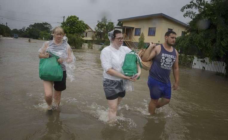 Rising sea levels threaten three times more people than expected
