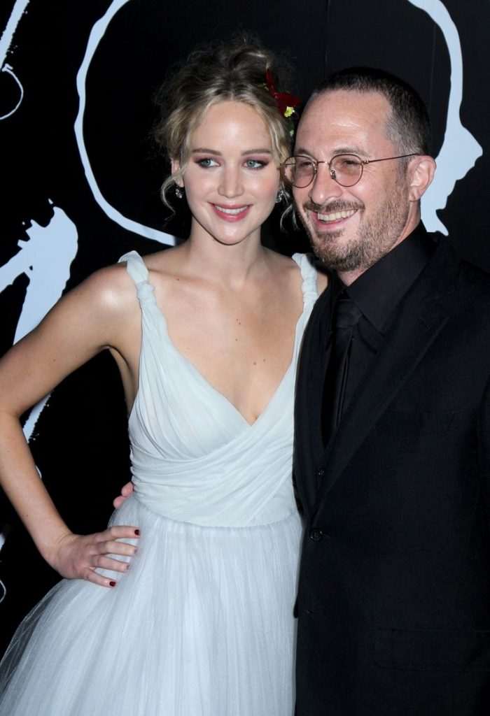 Jennifer Lawrence is engaged: how her complicated love life works 