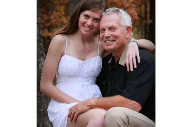 Samantha (19) married to Jr (62): “They call him a pedophile, that must stop”