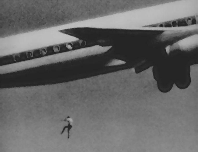 The crazy story of the 14-year-old boy who fell from an airliner