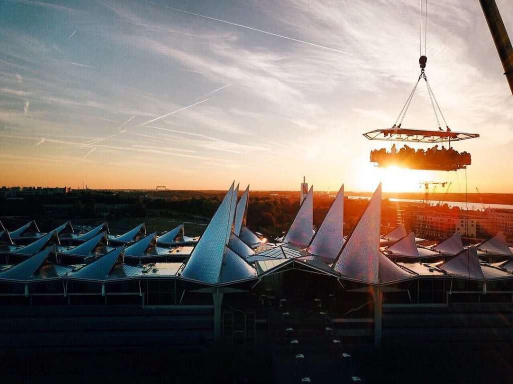 7 beautiful restaurants in a unique place [Photos]