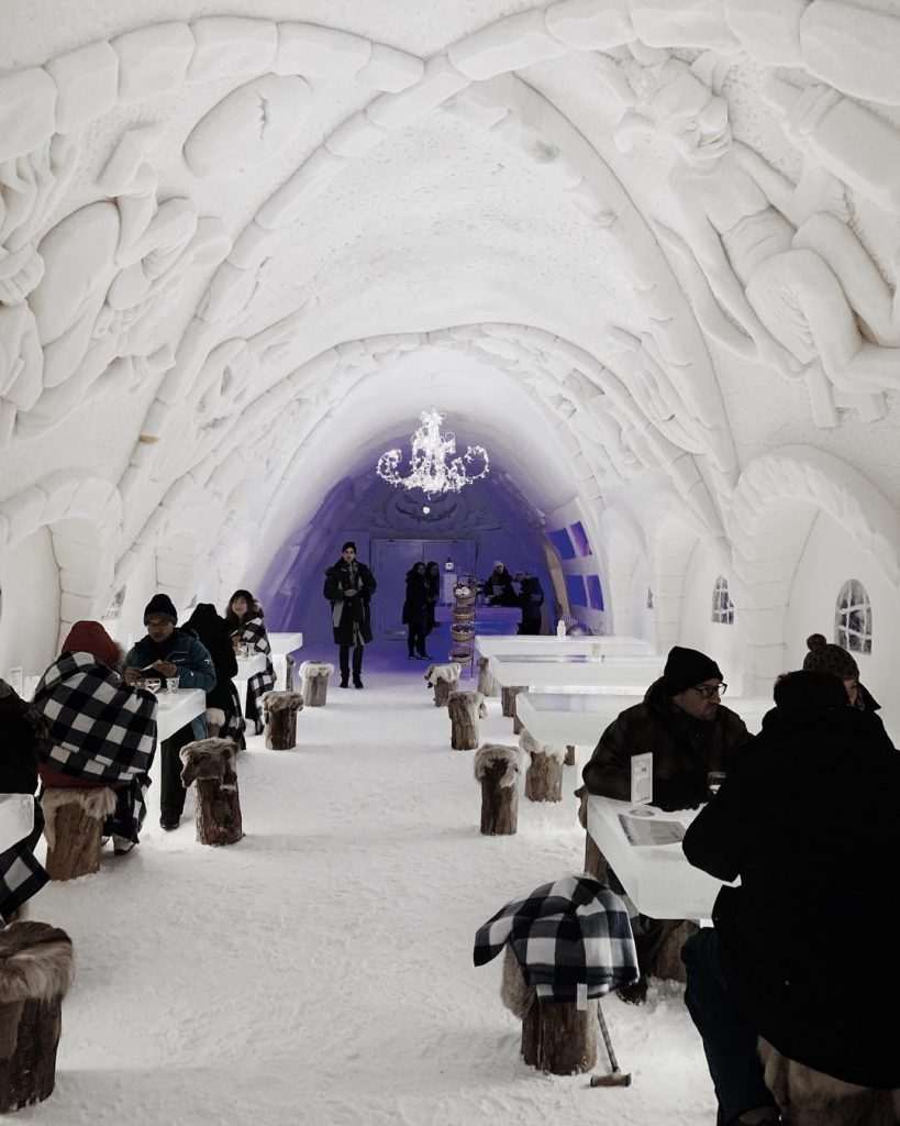 7 beautiful restaurants in a unique place [Photos]