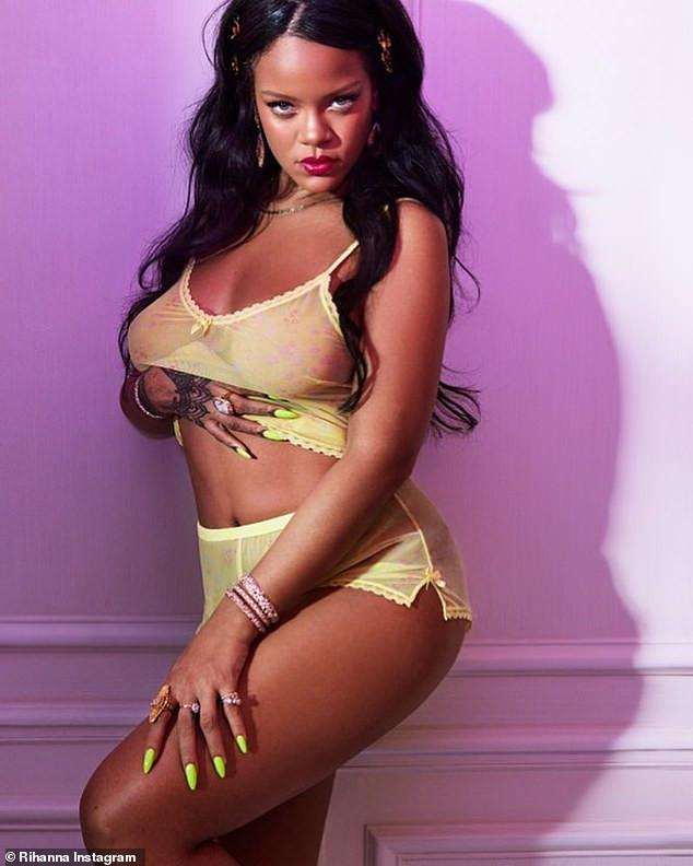 Rihanna shows her full-bodied butt in yellow camisole [Photos]