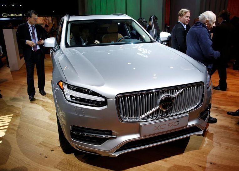 Volvo is going to have new cars automatically slow down or even stop when the driver is drunk