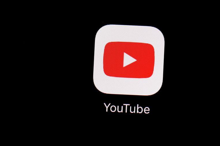 YouTube blocks comment to videos with young children