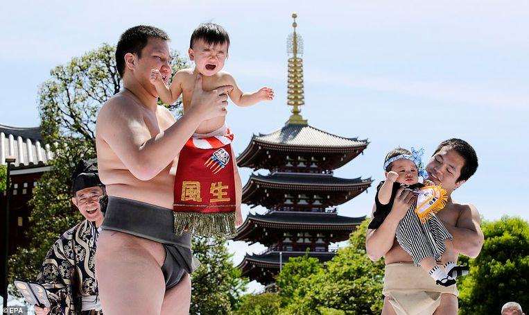 Baby Crying Contest: where tears are rewarded