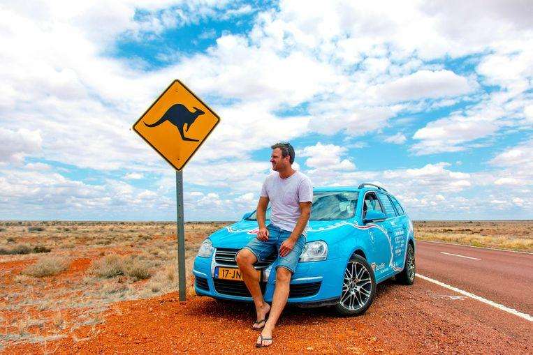 A man reaches Sydney with electric car after three years