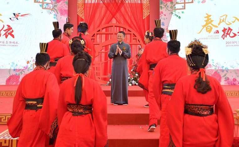 The founder of web giant Alibaba and billionaire Jack Ma called on his staff at a wedding ceremony to “have sex marathons every day.” Or also: 996 at work, 669 at home. Excuse me?