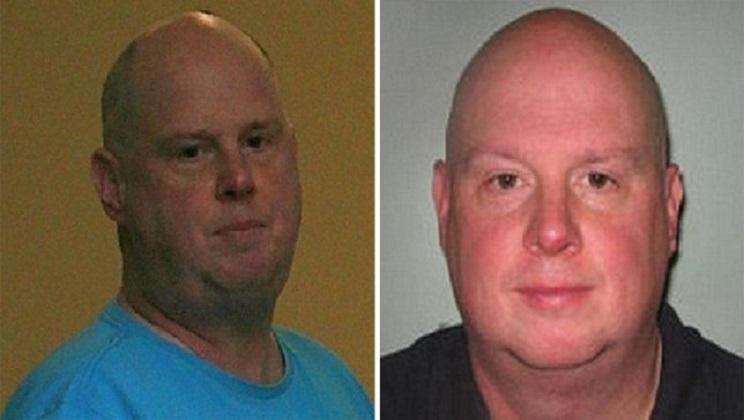 Convicted person pours acid on him after conviction