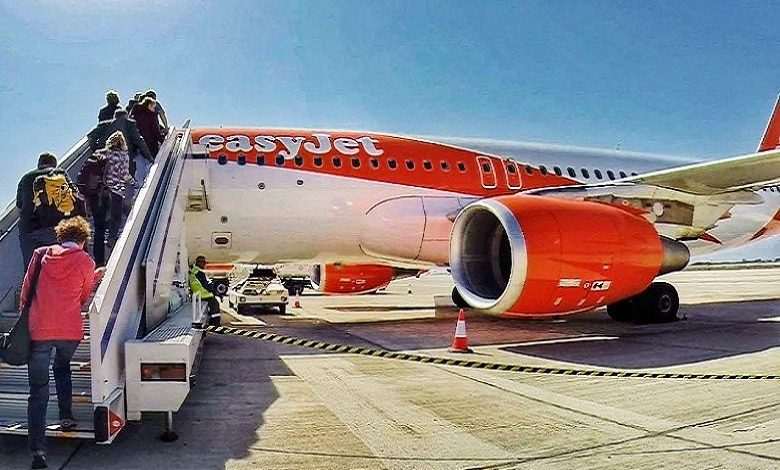 Student threatens attack on plane... to sabotage visit from parents