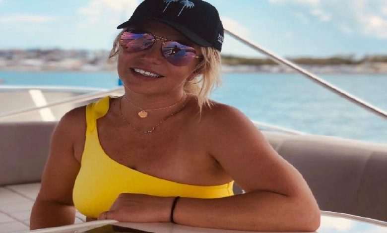 Look at the extremely organized closet of Britney Spears