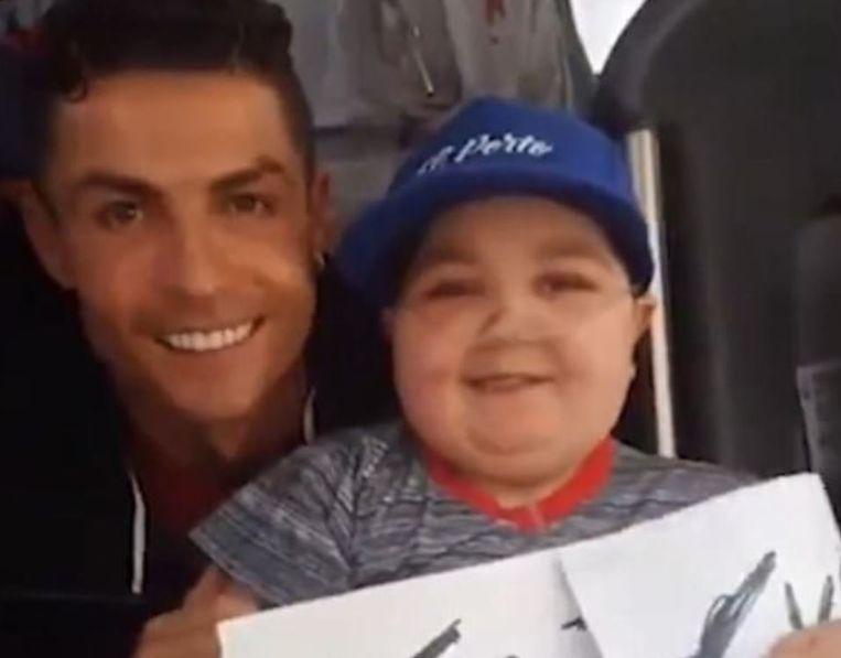 Ronaldo has Portuguese team bus stop to fulfill sick boy's dream