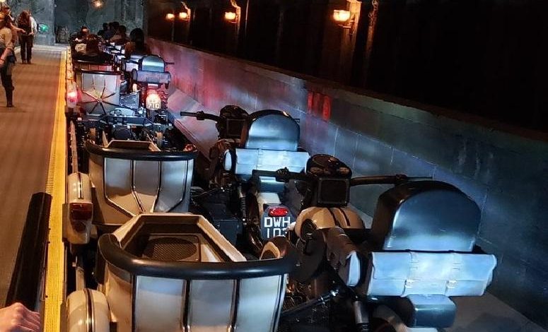 Harry Potter fans wait up to 10hrs for a new spectacular rollercoaster