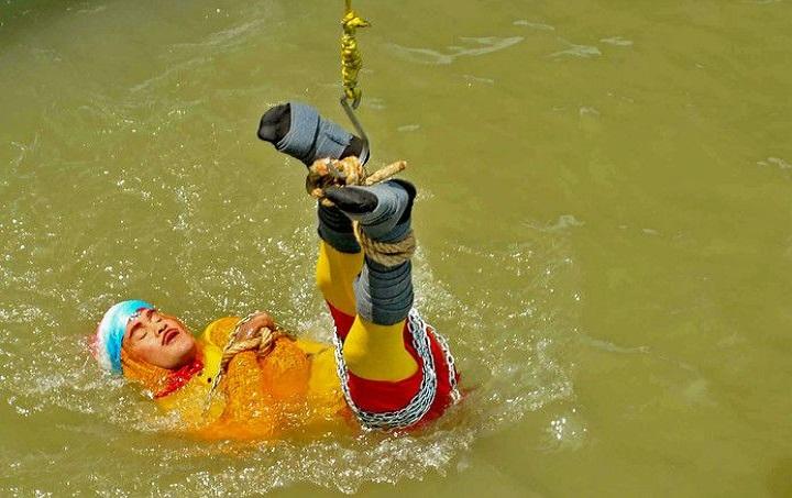 Magic or tragedy? Indian 'Houdini' disappears in river at buoy trick