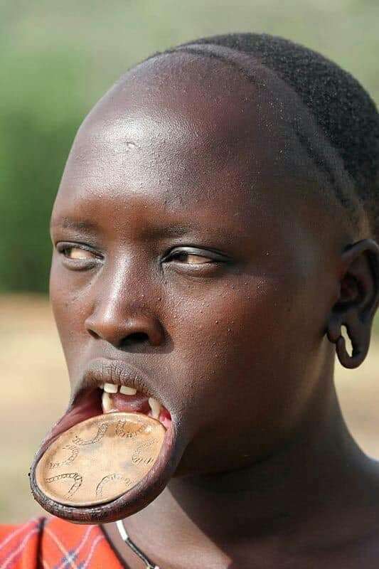 African tribes that practice lip plate [Photos]