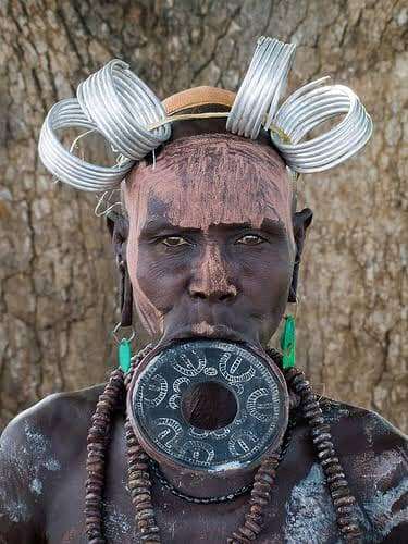 African tribes that practice lip plate [Photos]