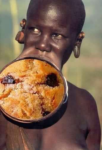 African tribes that practice lip plate [Photos]