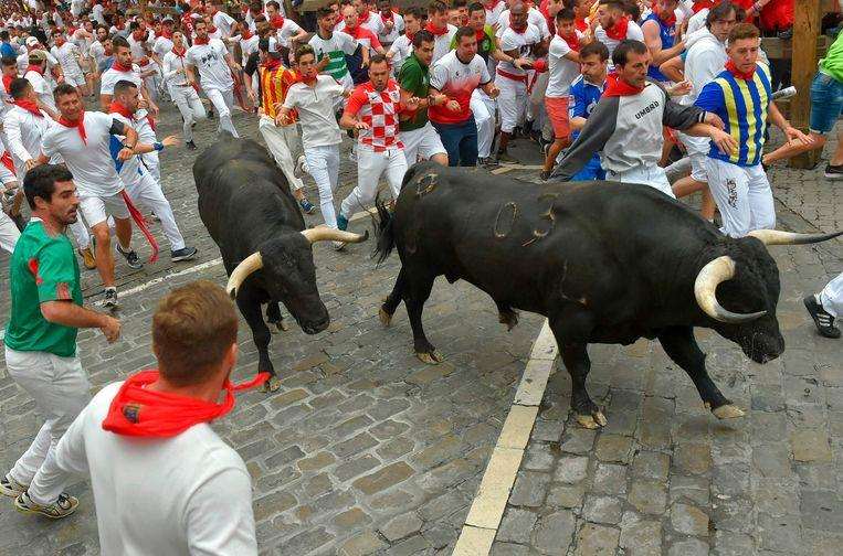 First day of Pamplona bull racing: 5 injured, 1 participant impaled [Photos]