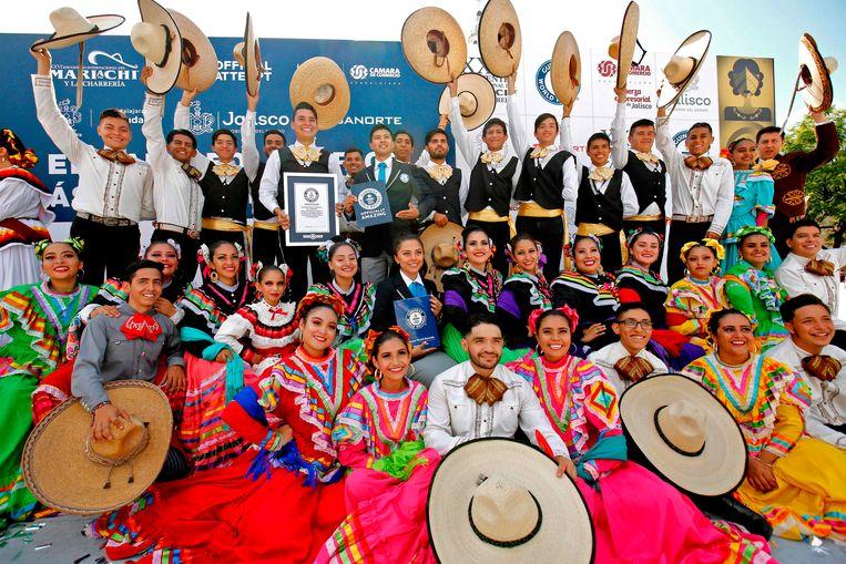 World record of folk dance broken in Mexico