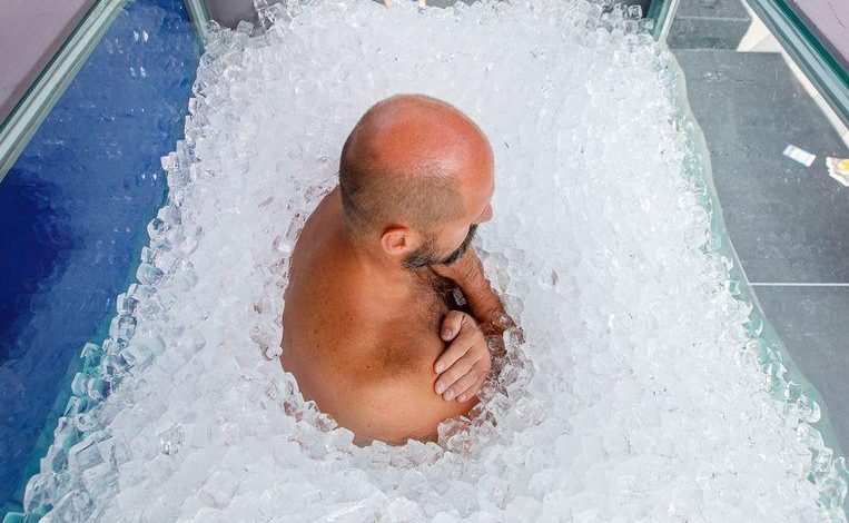 Austrian takes ice bath of 2 hours, 8 minutes and improves world record