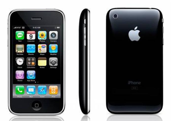‘One more thing’: the first iPhone (2007)