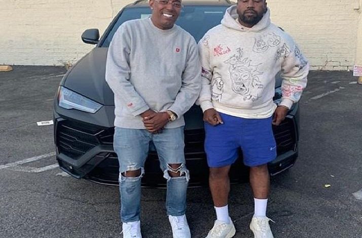 Kanye West gives his manager a very expensive sports car as a gift