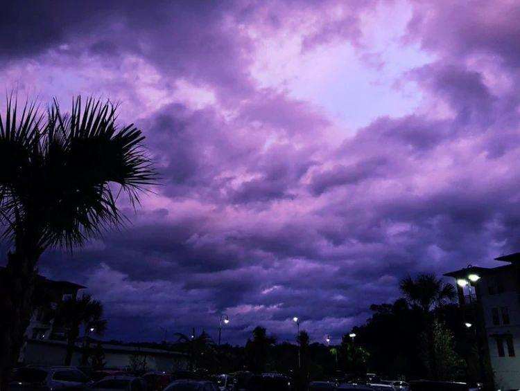 Hurricane Dorian’s passage through Florida: why Sky became purple