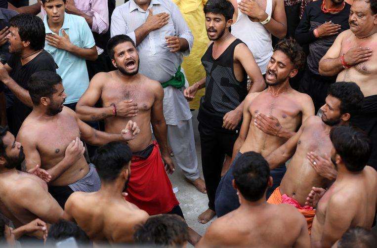 Man (60) accidentally slits his throat during sword-fighting