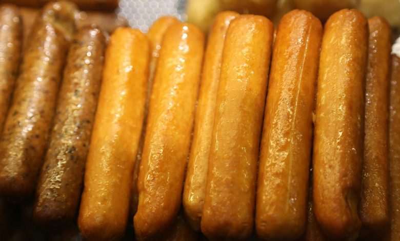 Teenager blind and deaf by extremely one-sided eating habits