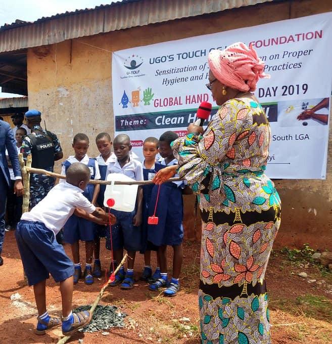 Governor's wife commissions tippy taps for primary school pupils