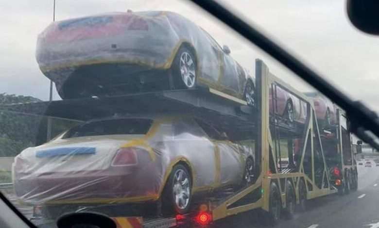 His country creeps, but this African king buys brand new Rolls-Royce for all his 15 wives