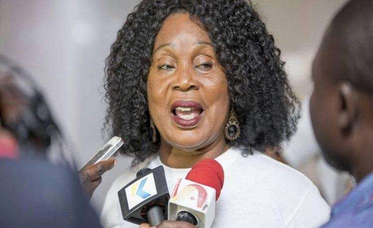 “It’s a curse for man to wash his wife’s underwear,” actress reveals
