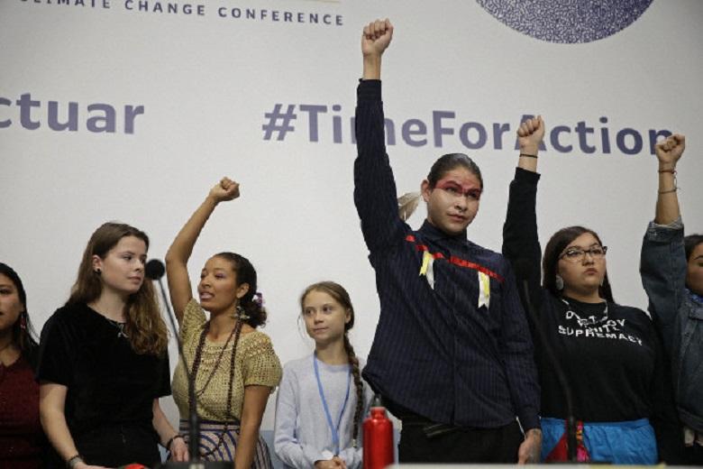 Security agents are removing activists from the climate summit
