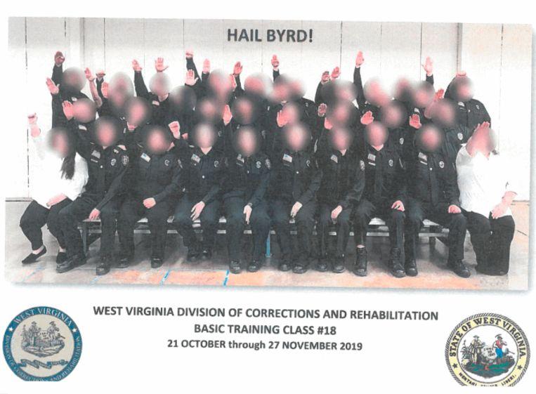 30 American guards in training fired for Nazi salute