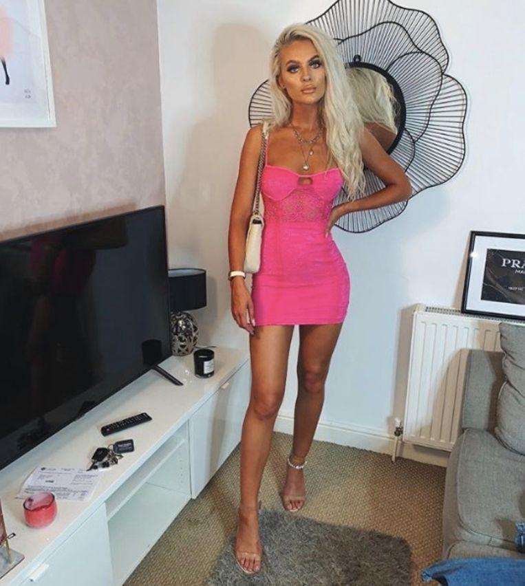 Instagram model makes deadly fall from cliff while taking selfie 