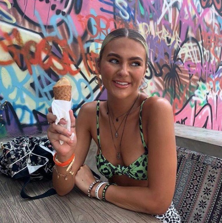 Instagram model makes deadly fall from cliff while taking selfie 