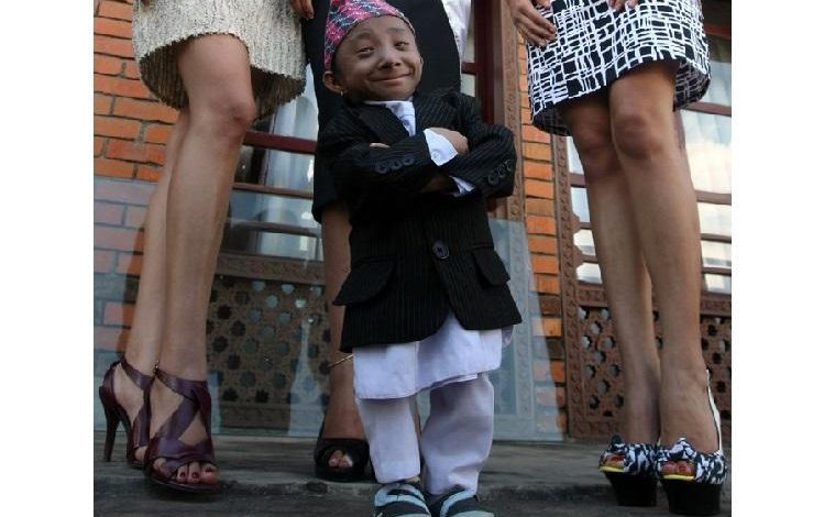 The world’s shortest mobile man (27) died