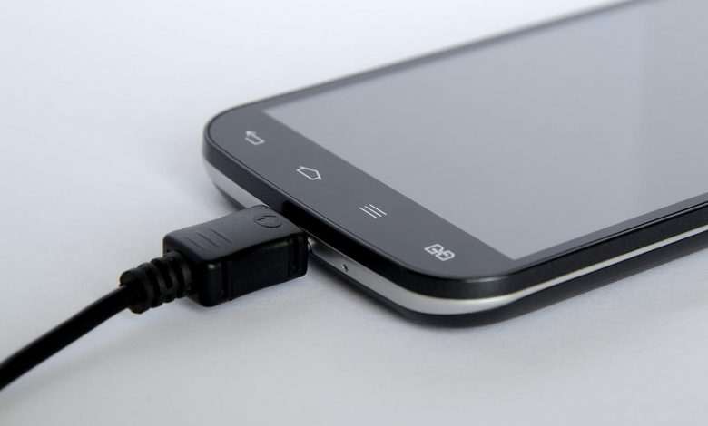 Woman (45) electrocuted after dropping cell phone into bathtub