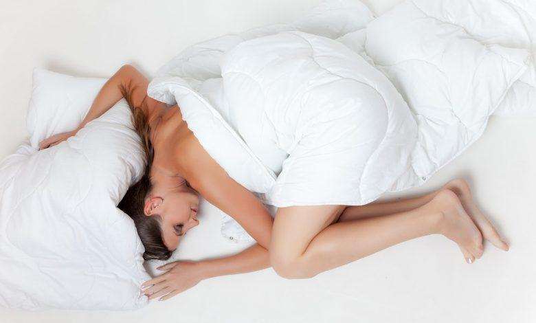 Here are the benefits of sleeping naked in your bed!