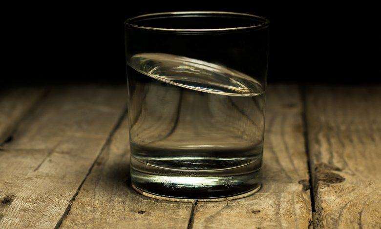 This is what happens to your body when you drink only water!