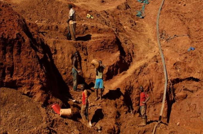 9 illegal miners “stoned to death” by rival colleagues in South Africa