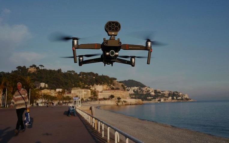 Drone urges people to stay indoors in France