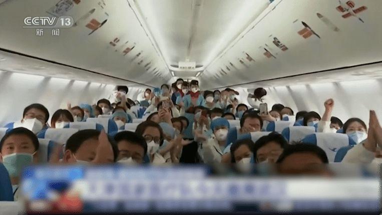 Tears as Medical teams leave Wuhan, the epicenter of Corona