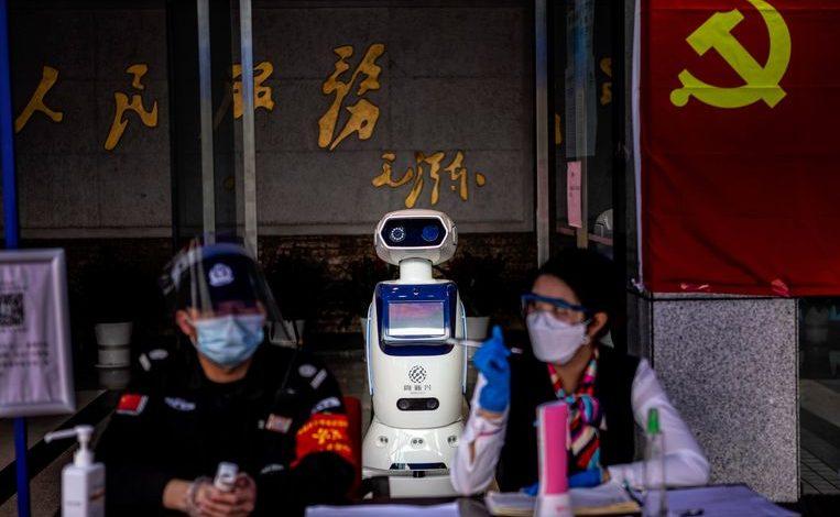 Chinese university builds robot to examine corona patients